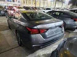 نيسان ألتيما